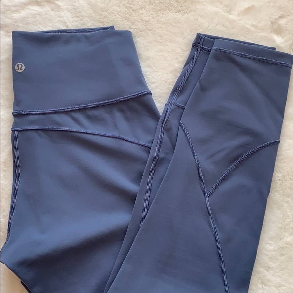 Lululemon In Movement Tight 25” Pant